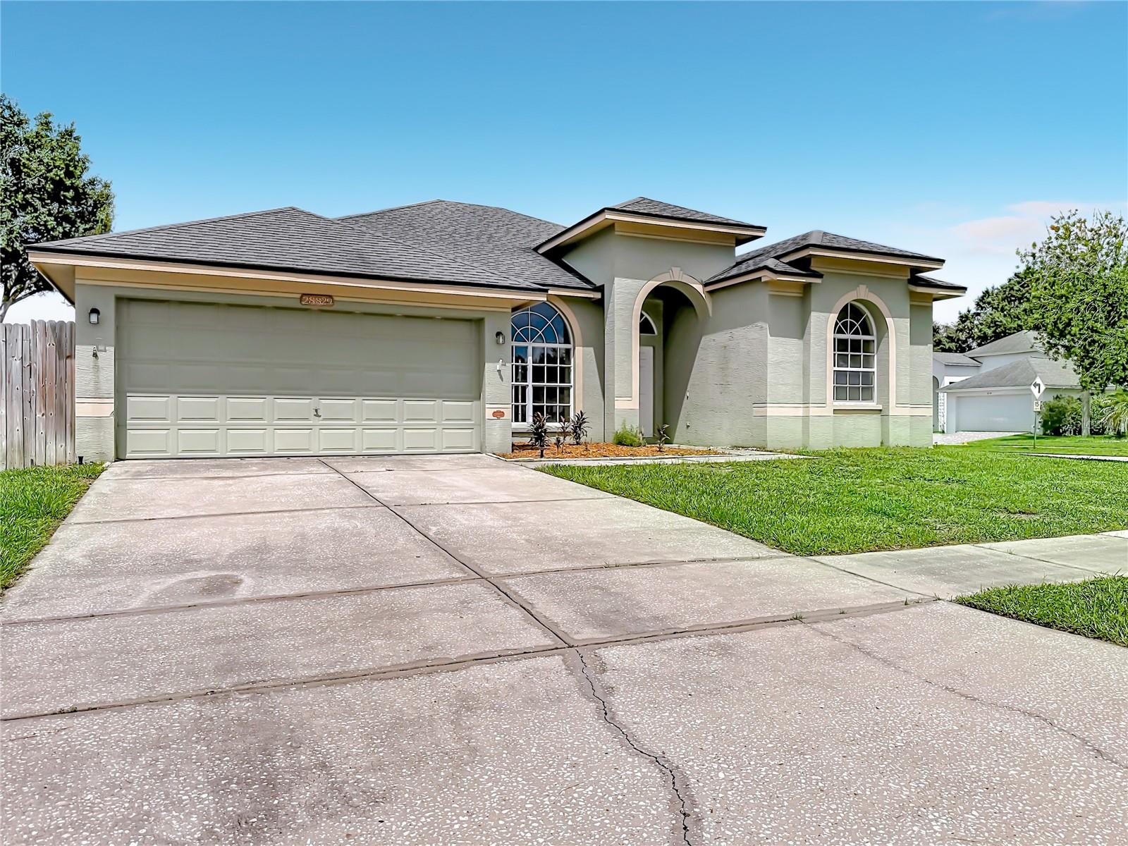 28829 Windover St Property Photo 11
