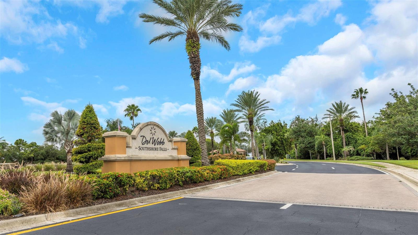 114 Shell Falls Dr Property Photo 3