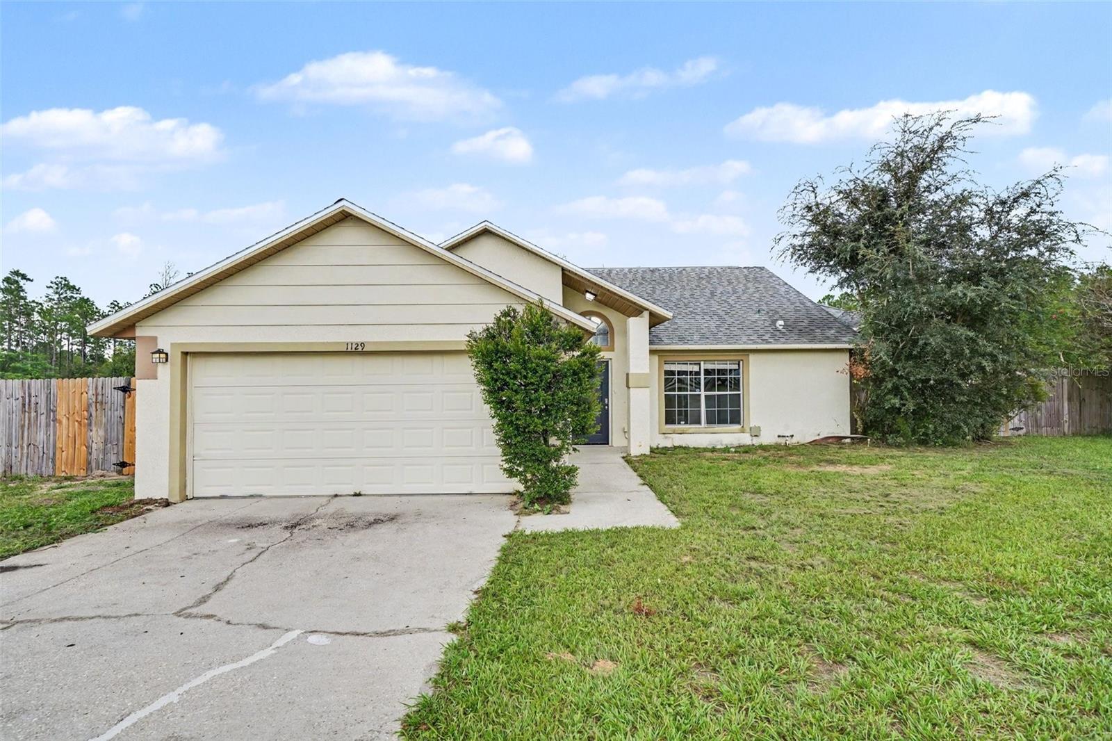 1129 MONTEAGLE CIR Property Photo 1