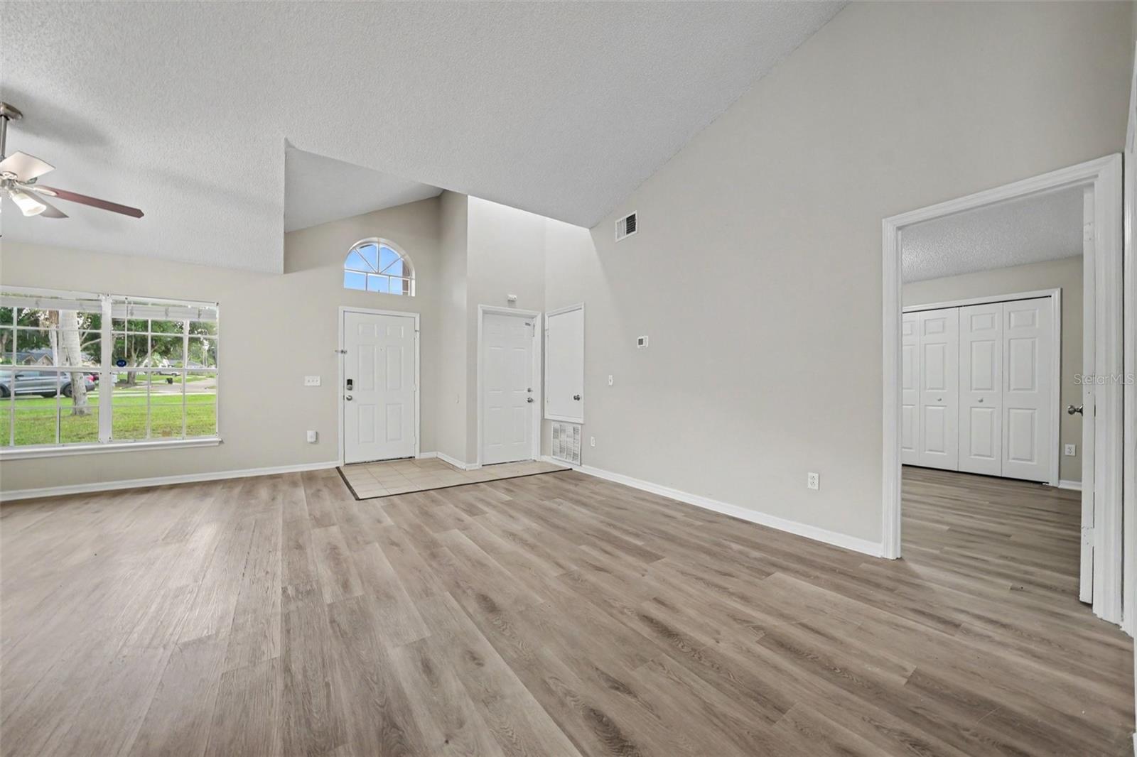 1129 Monteagle Cir Property Photo 8