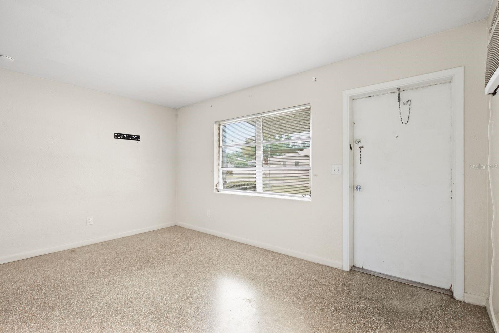 2238 Evans Rd Property Photo 4