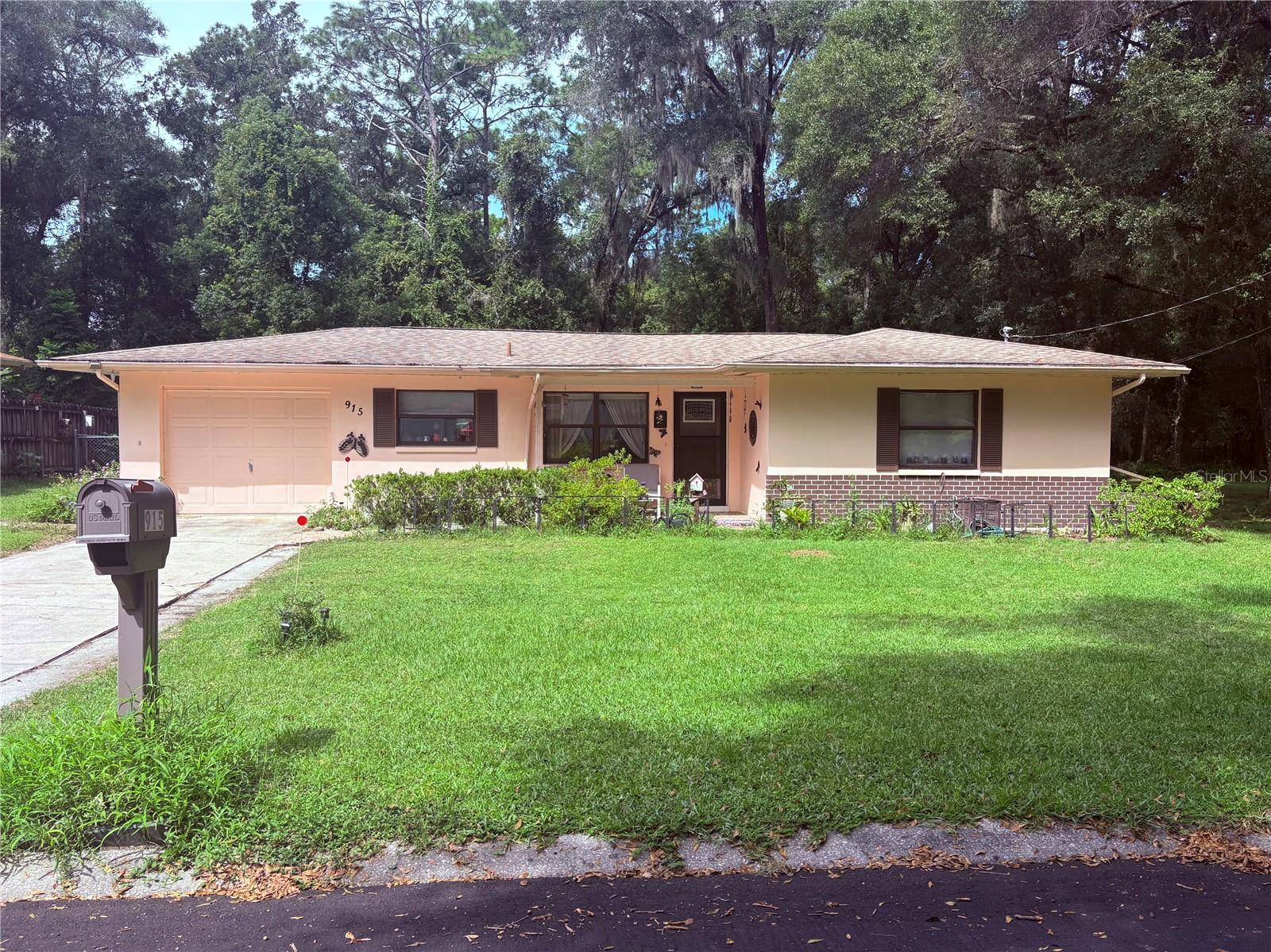 915 Orchid Ave Property Photo 1