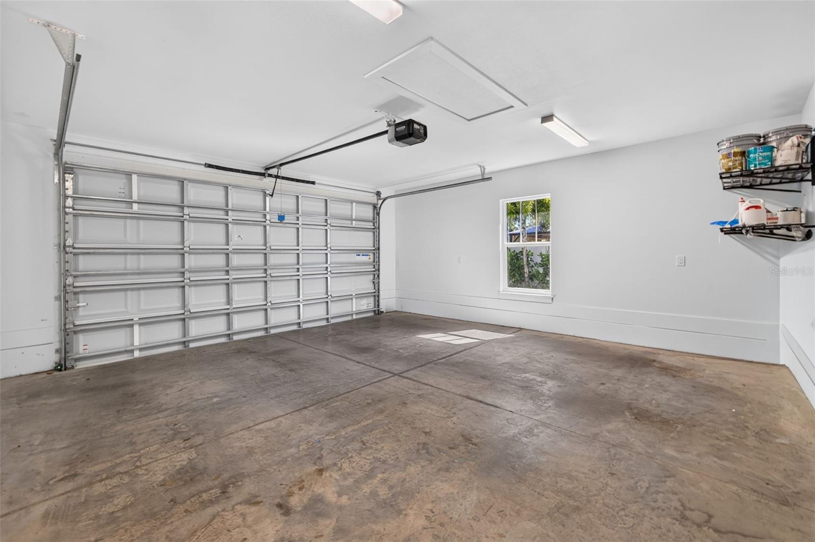 2525 Dartmouth Ave N Property Photo 56