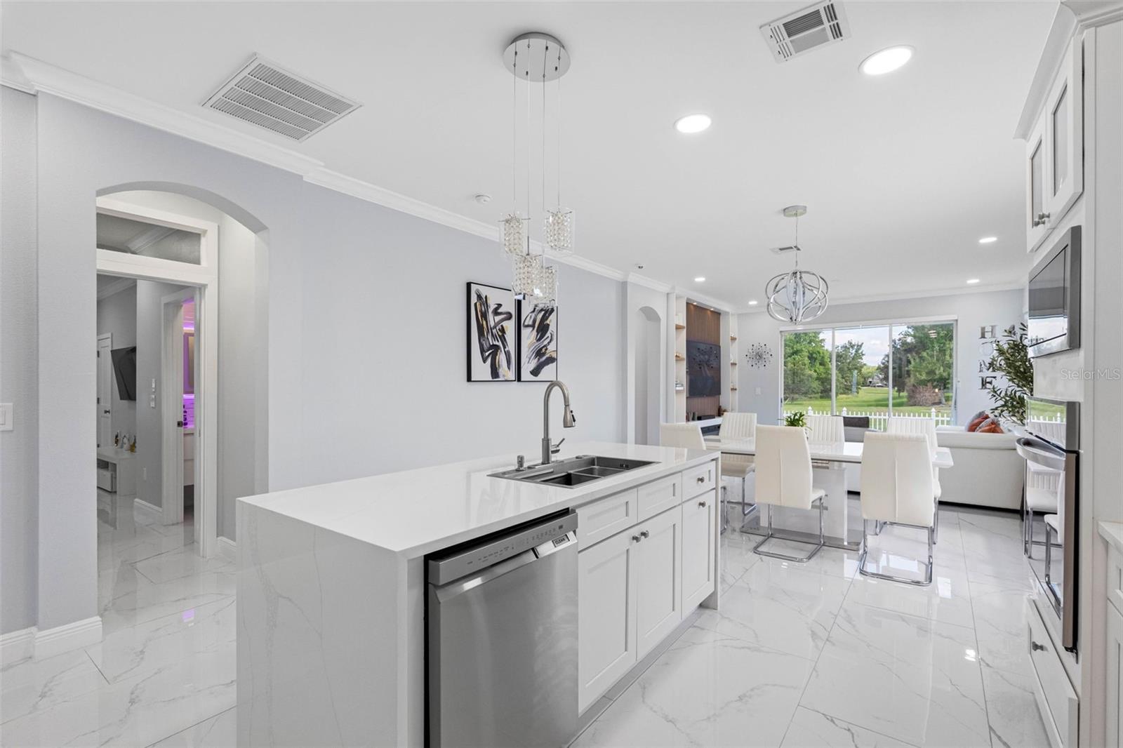 5610 Sheer Bliss Loop Property Photo 10