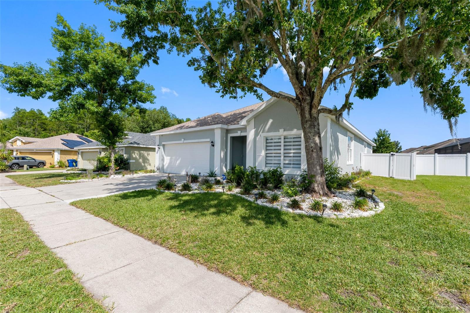 5610 Sheer Bliss Loop Property Photo 29