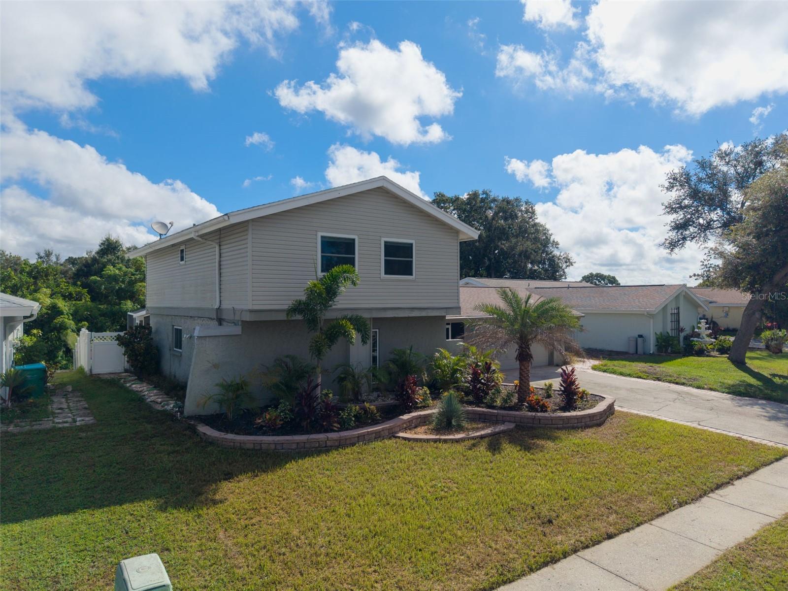 3992 Orchard Hill Cir Property Photo 8