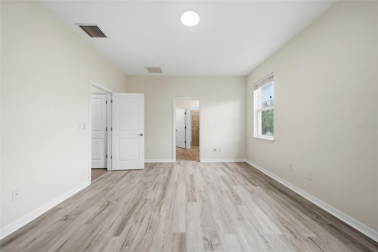 12542 Candleberry Cir Property Photo 37