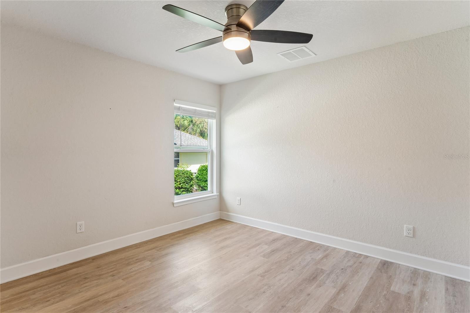 145 Linder Dr Property Photo 40