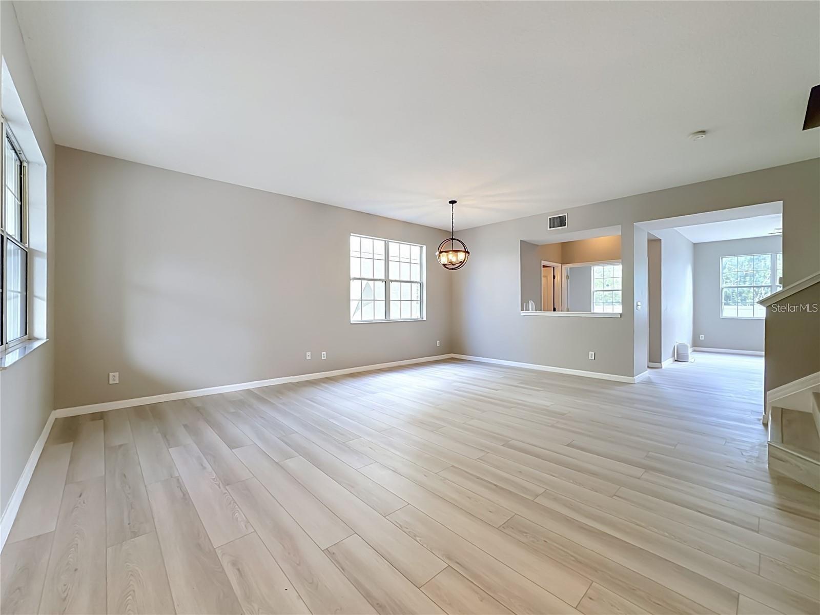 1620 Atlantic Dr Property Photo 2