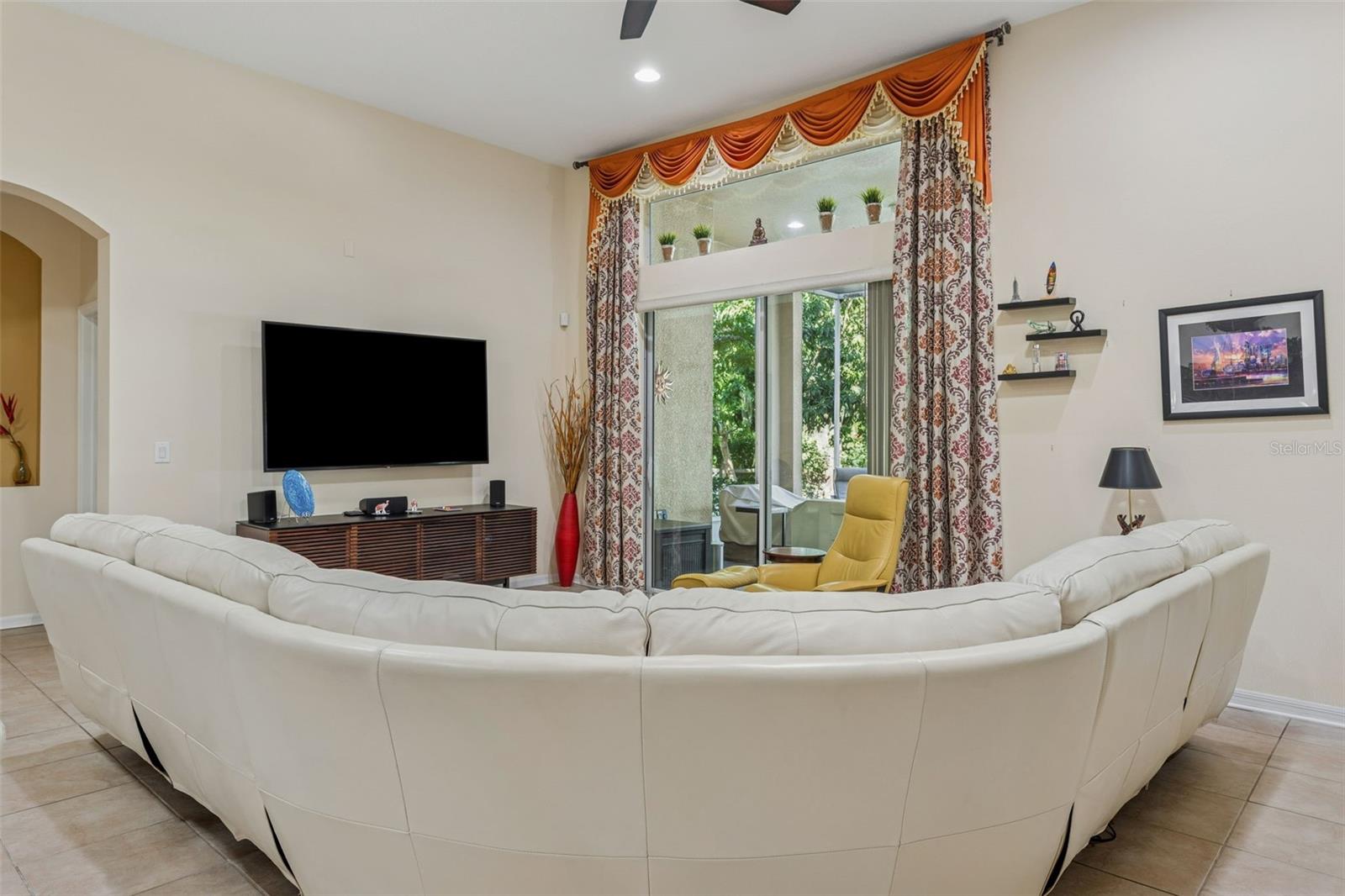 10112 Caraway Spice Ave Property Photo 6