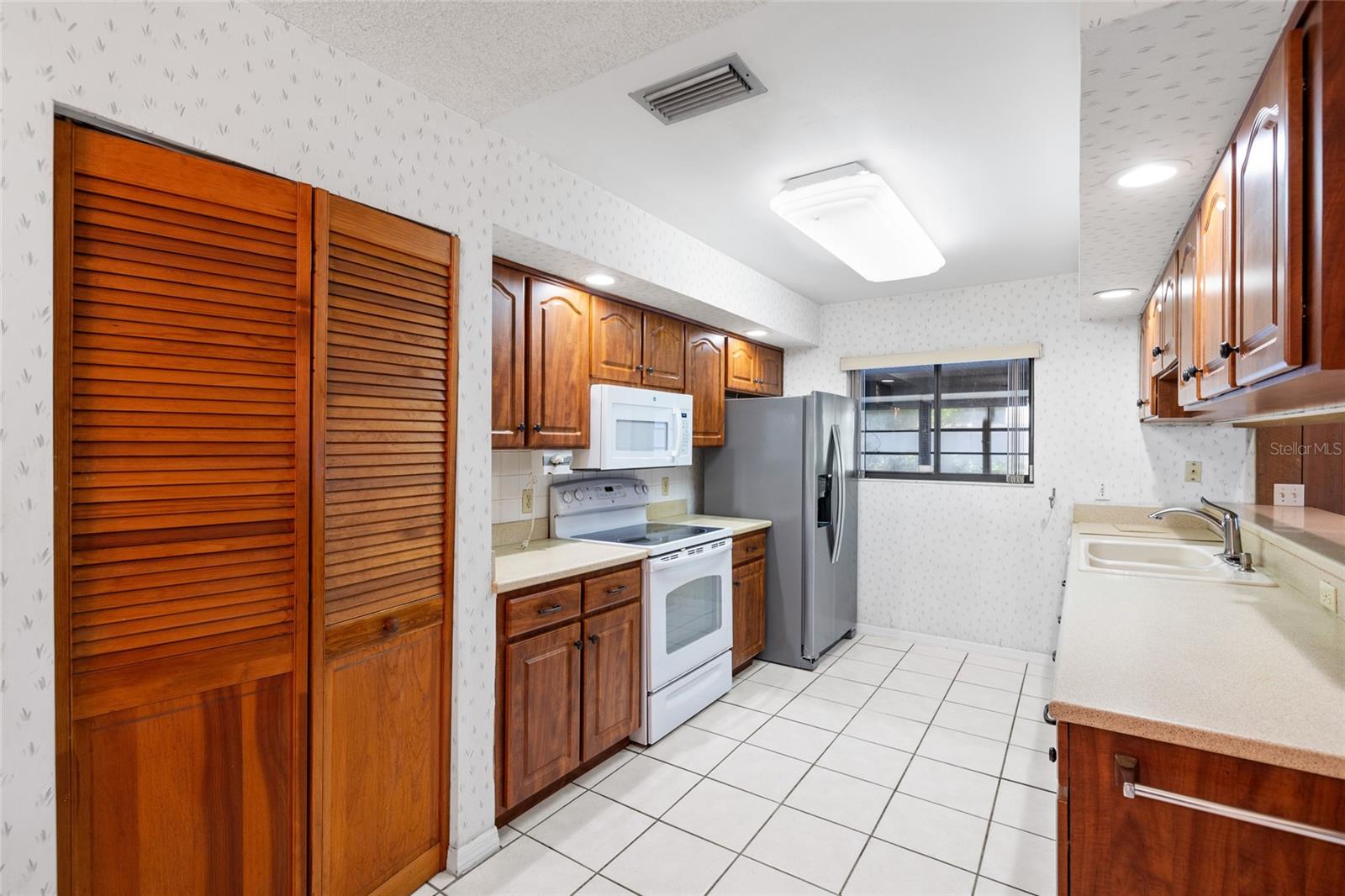 3307 Del Prado Ct Property Photo 13