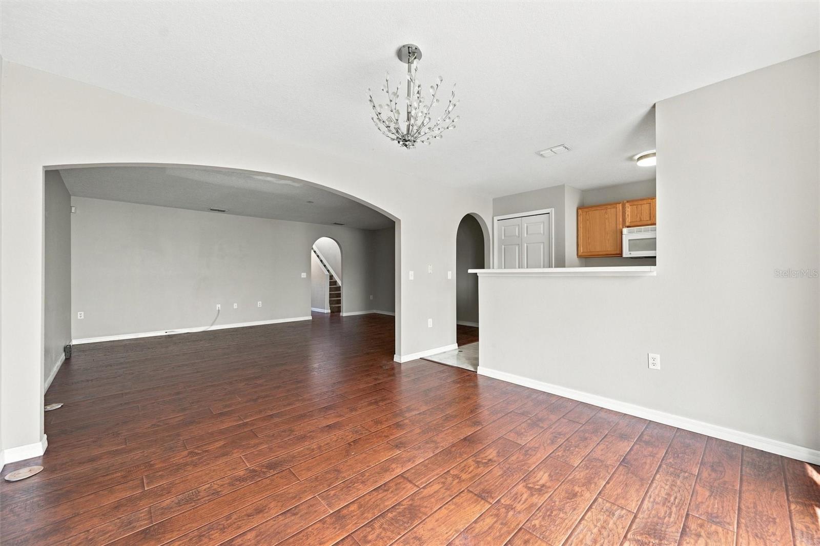 3805 Exeter Ln Property Photo 11