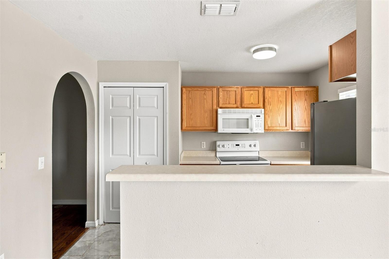 3805 Exeter Ln Property Photo 12