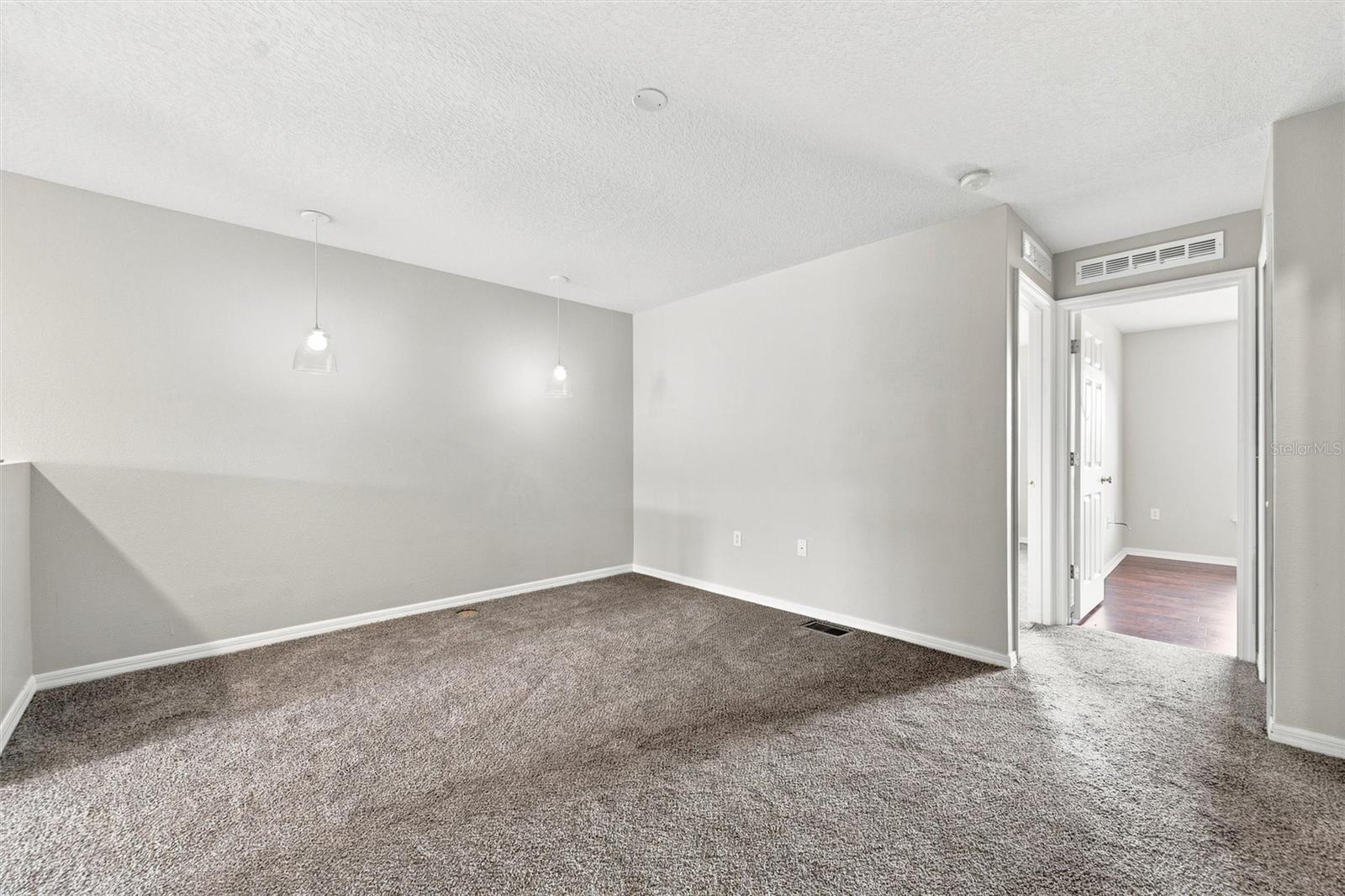 3805 Exeter Ln Property Photo 32