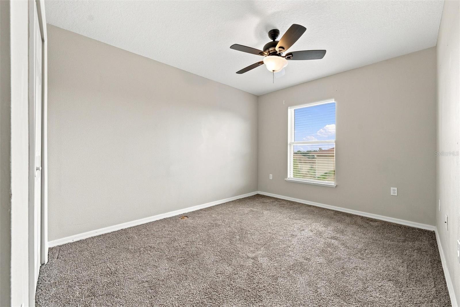 3805 Exeter Ln Property Photo 40