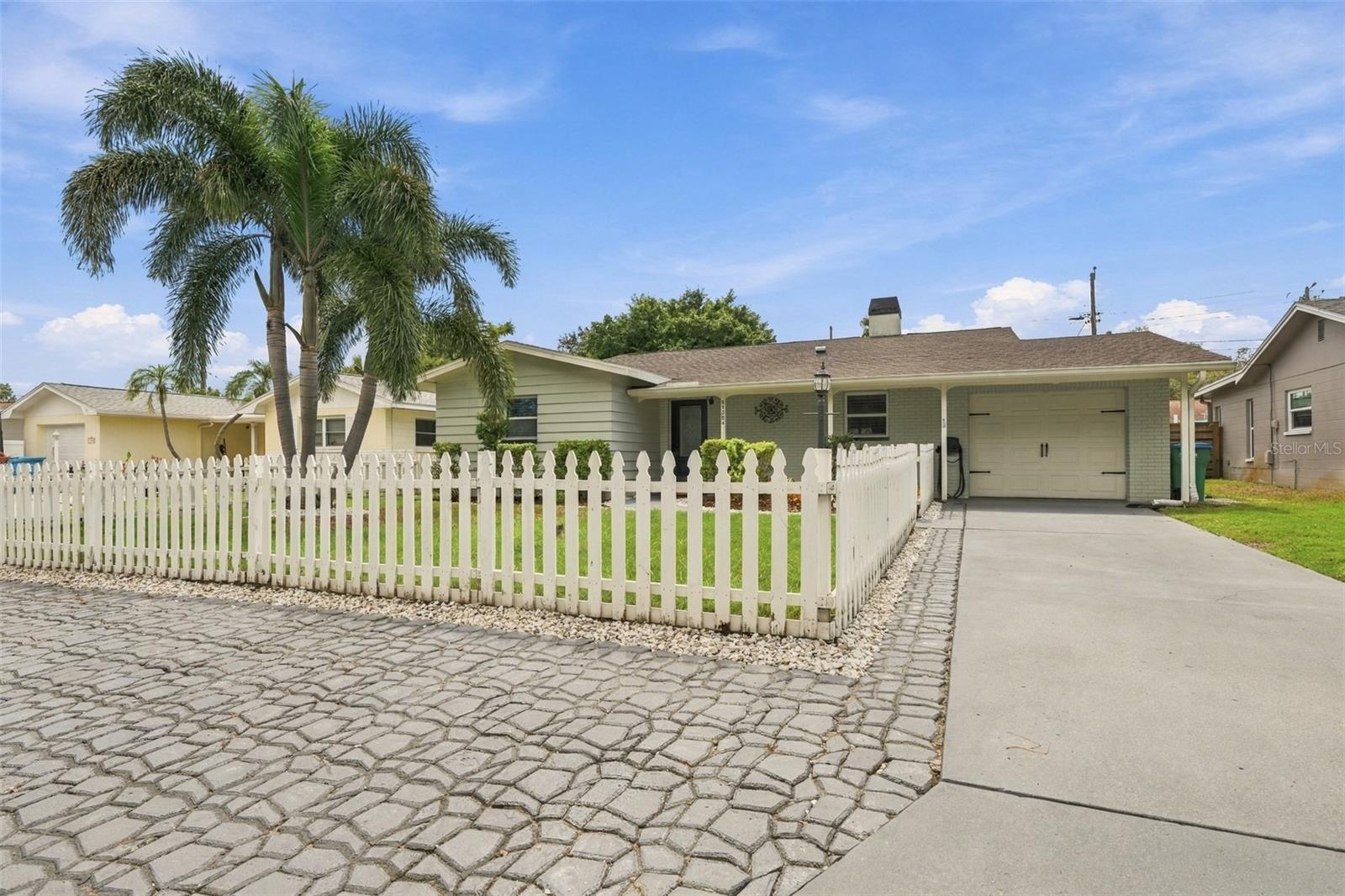 11084 102ND TER Property Photo 1