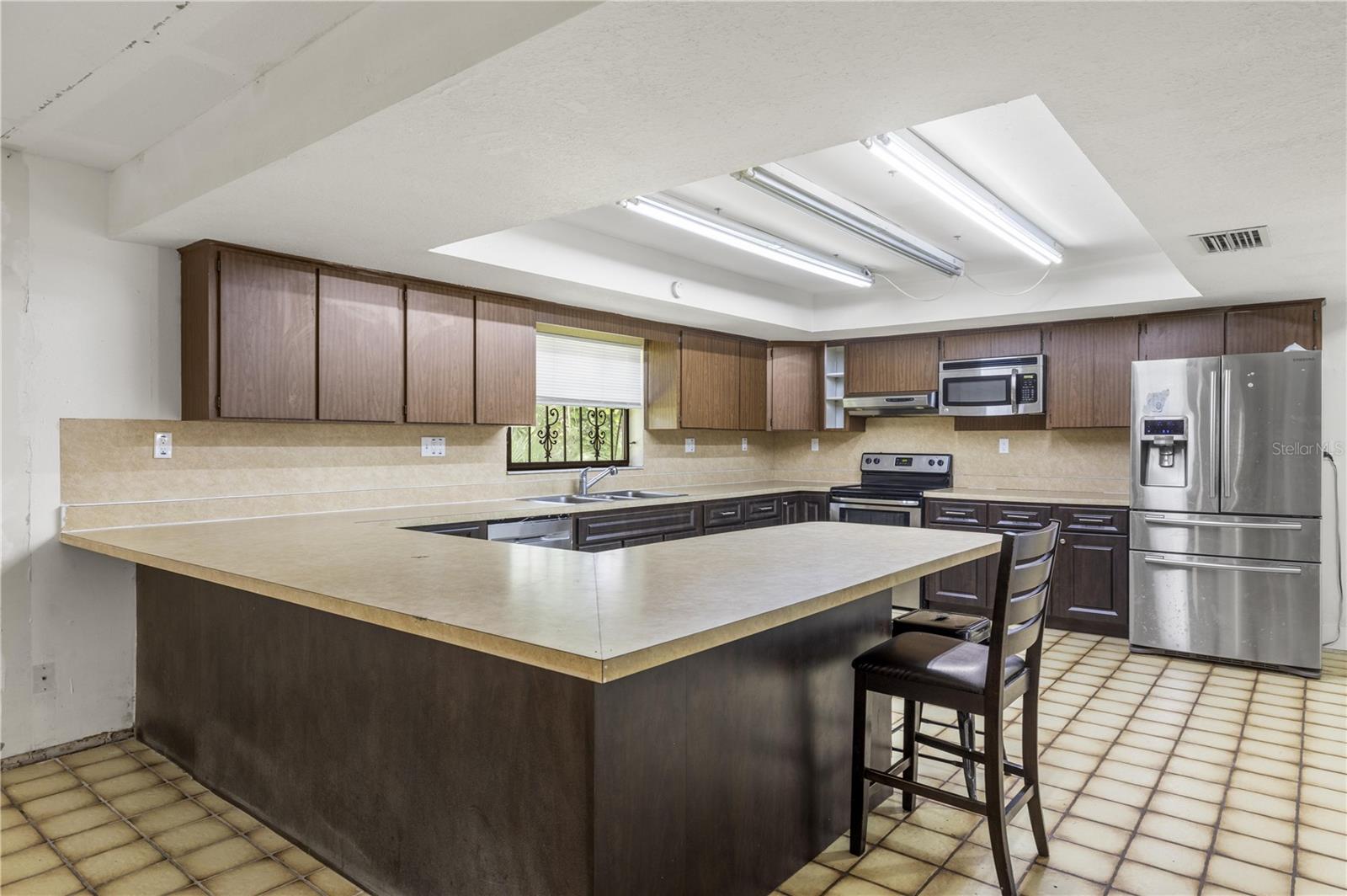 4803 Ehrlich Rd #b Property Photo 19