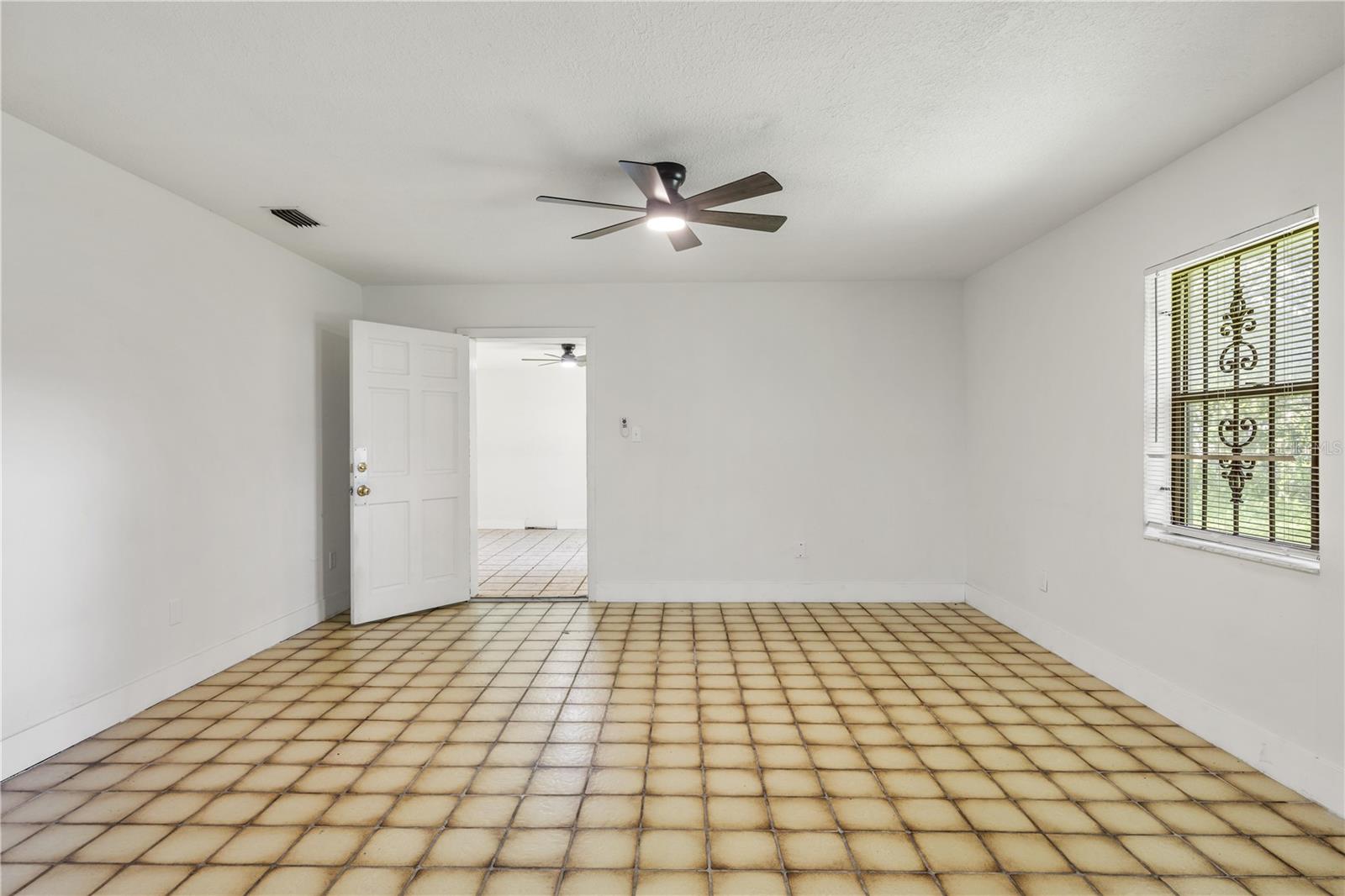 4803 Ehrlich Rd #b Property Photo 25