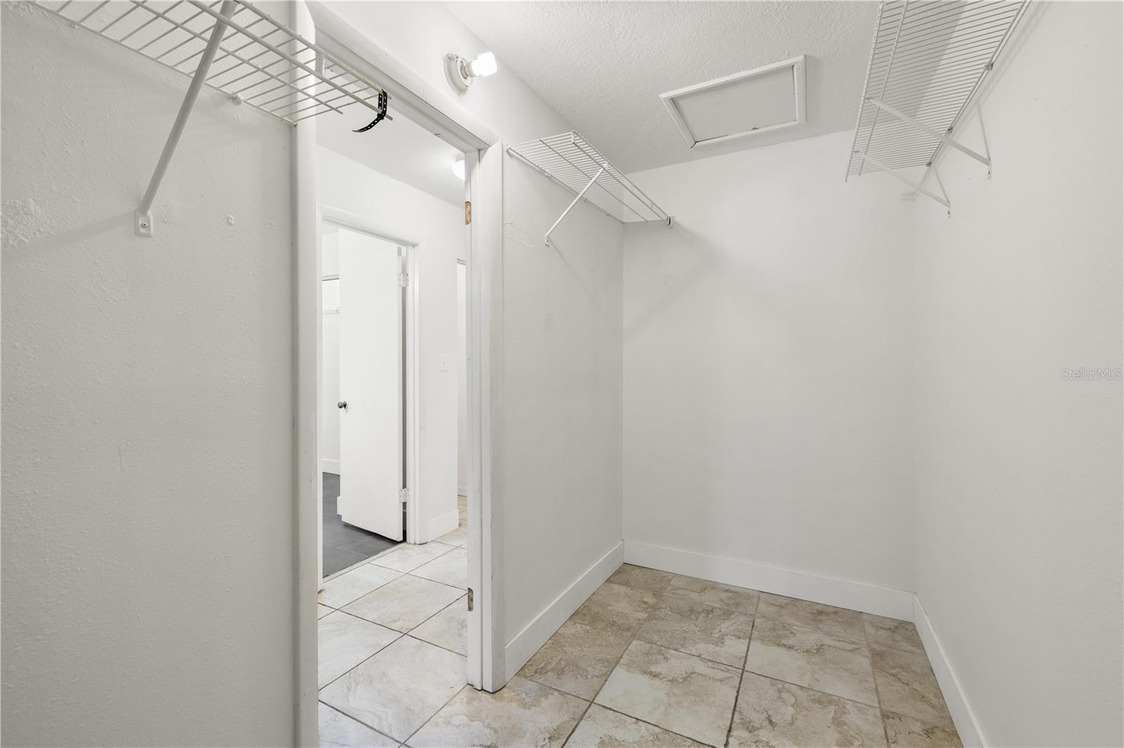 4803 Ehrlich Rd #b Property Photo 37