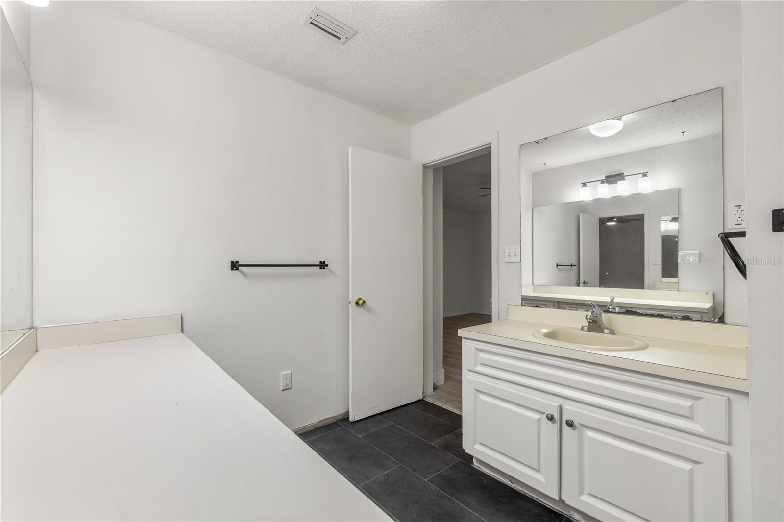 4803 Ehrlich Rd #b Property Photo 48