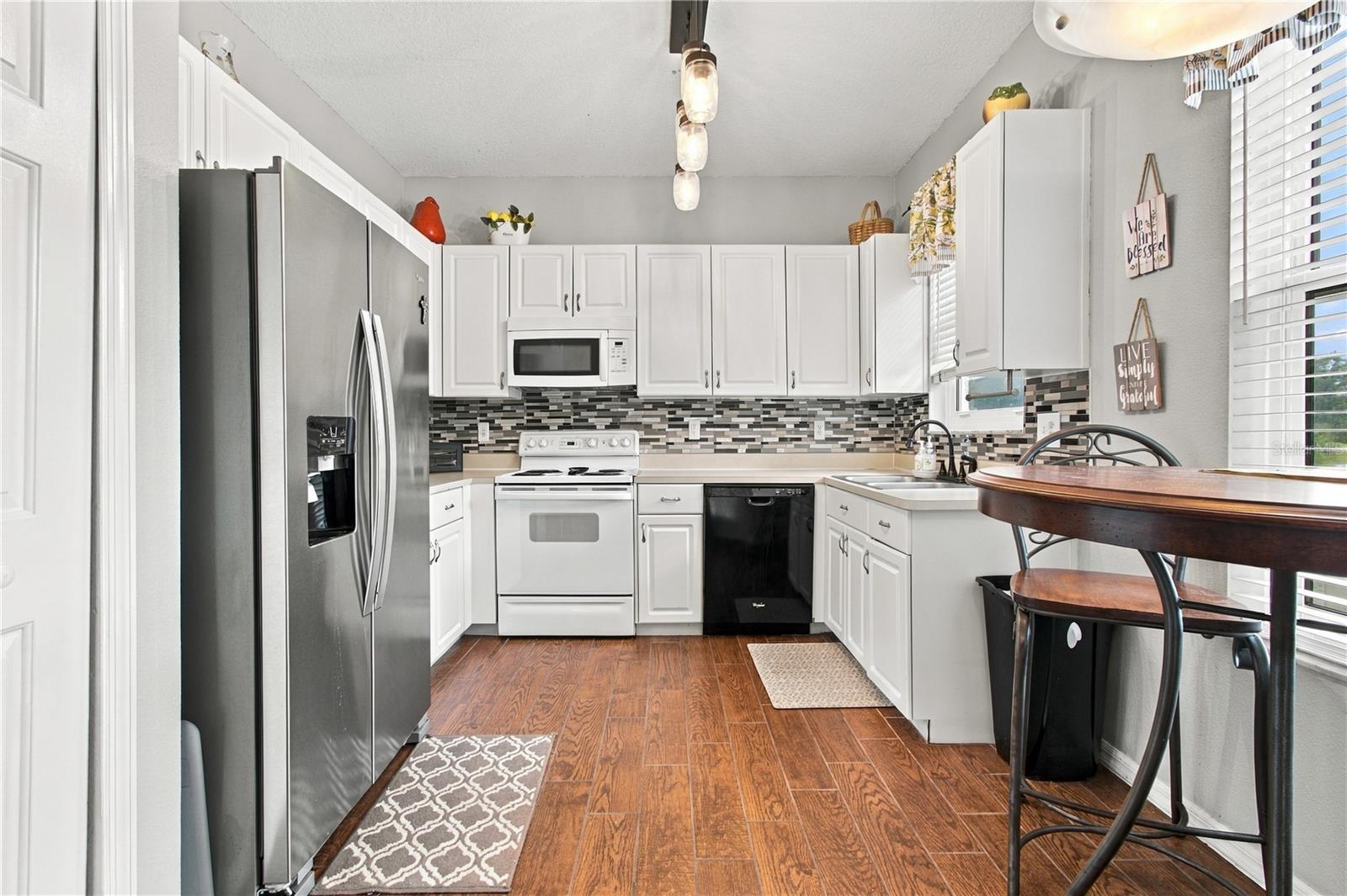 34906 Teeview Ln Property Photo 3