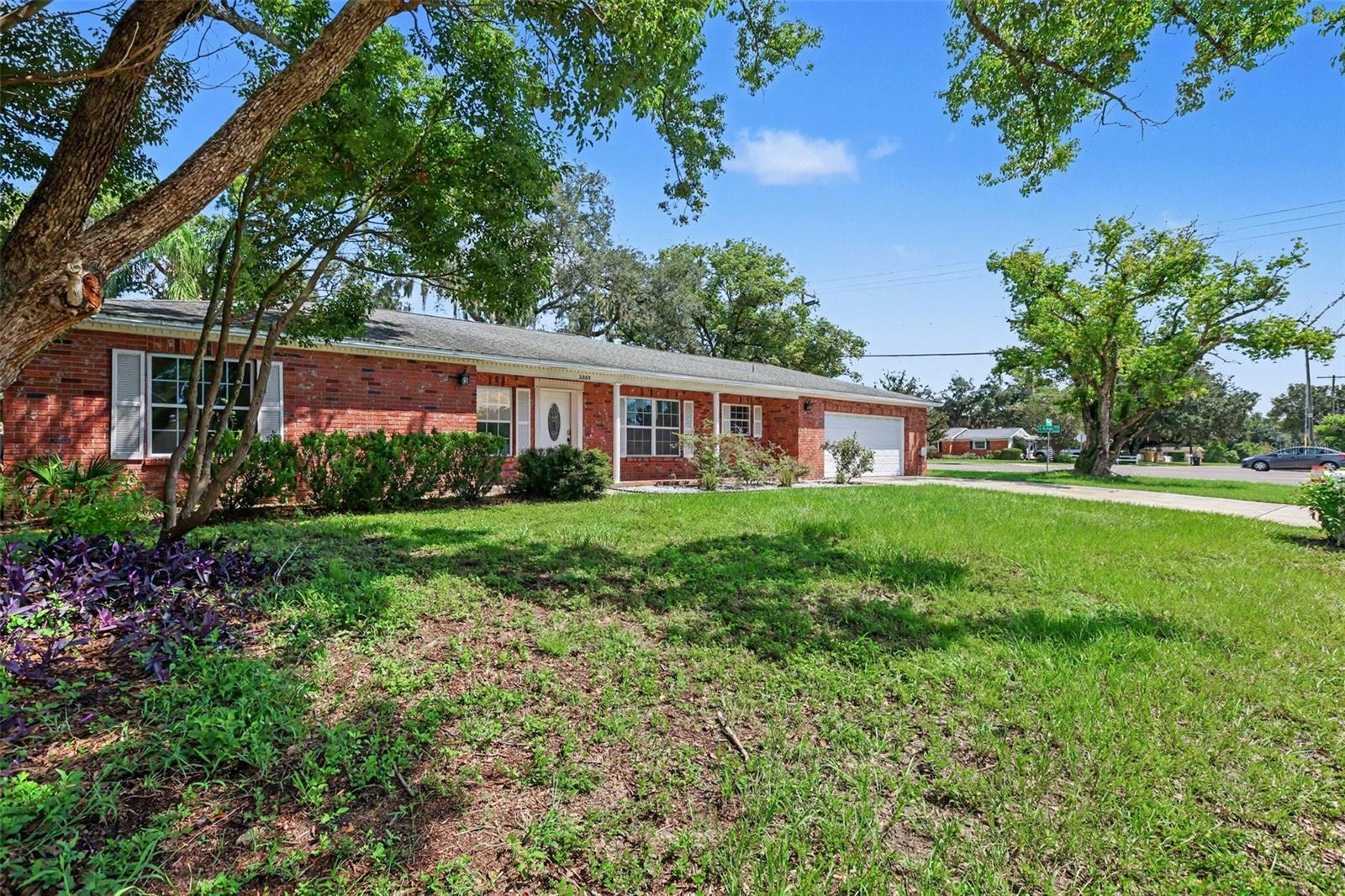 2265 Village Ct Property Photo 2