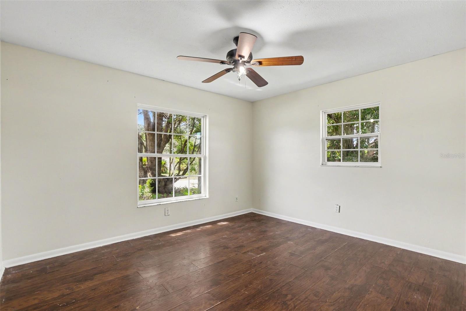 2265 Village Ct Property Photo 11