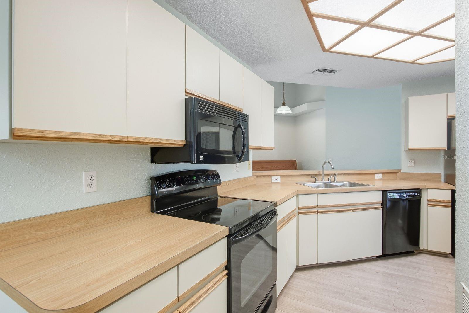 5955 107th Ter N Property Photo 18