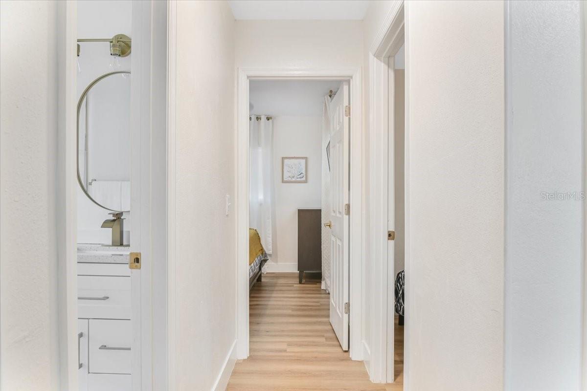 1003 Engman St Property Photo 8