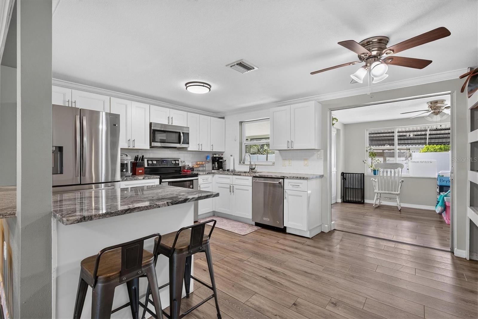 1440 Normandy Blvd Property Photo 8