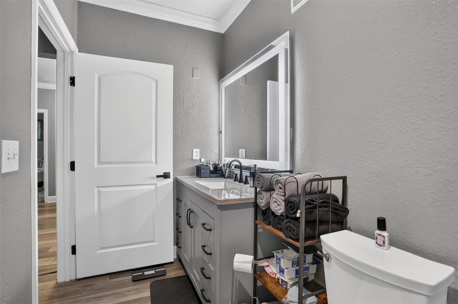 4221 W Spruce St #2215 Property Photo 16