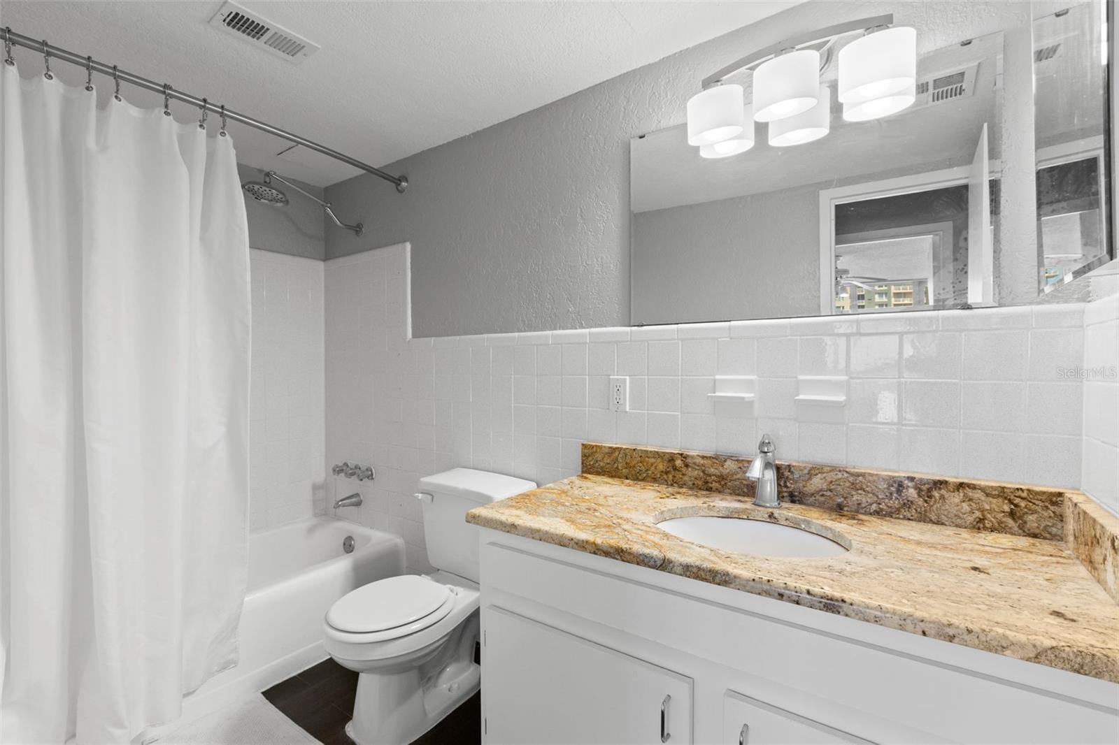 470 3rd St S #612 Property Photo 21