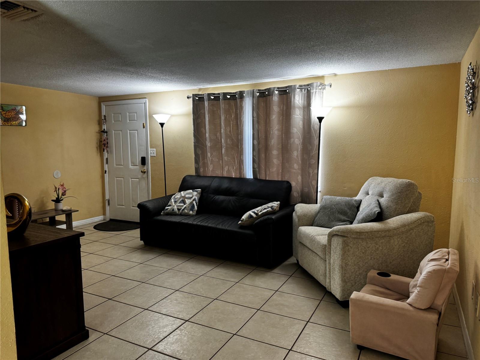 7306 Windsor St Property Photo 11