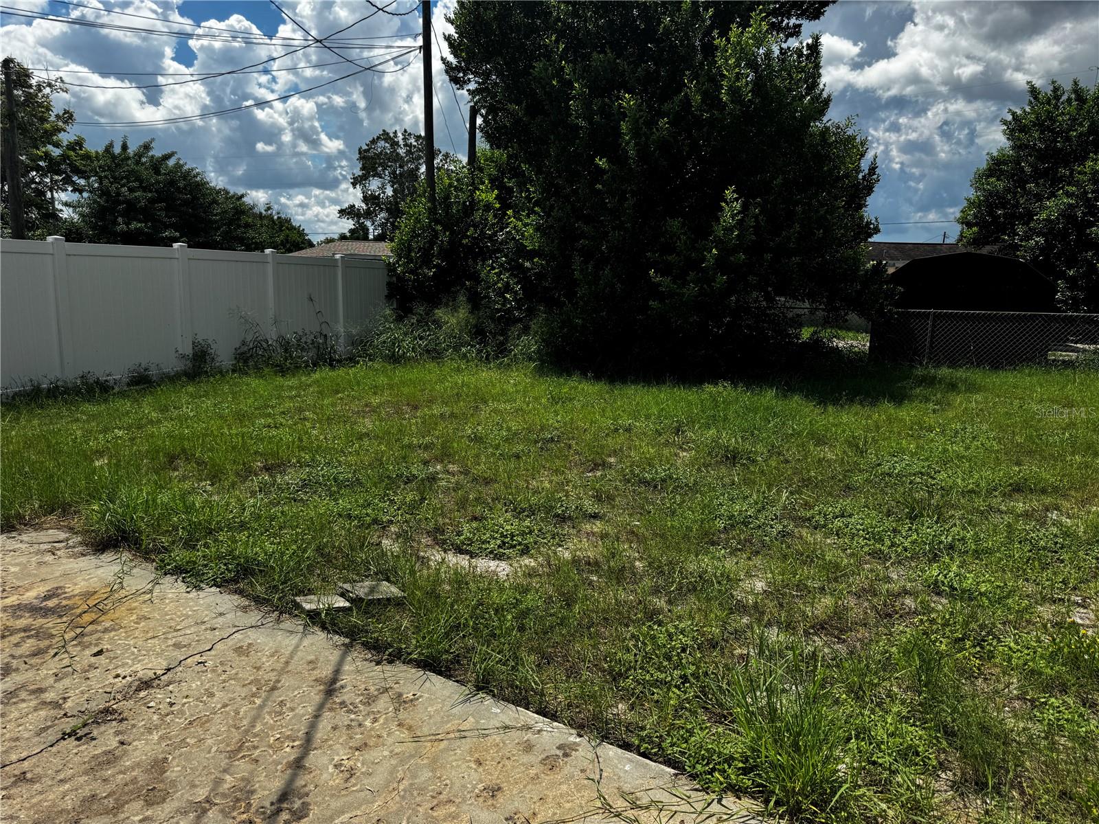 7306 Windsor St Property Photo 14