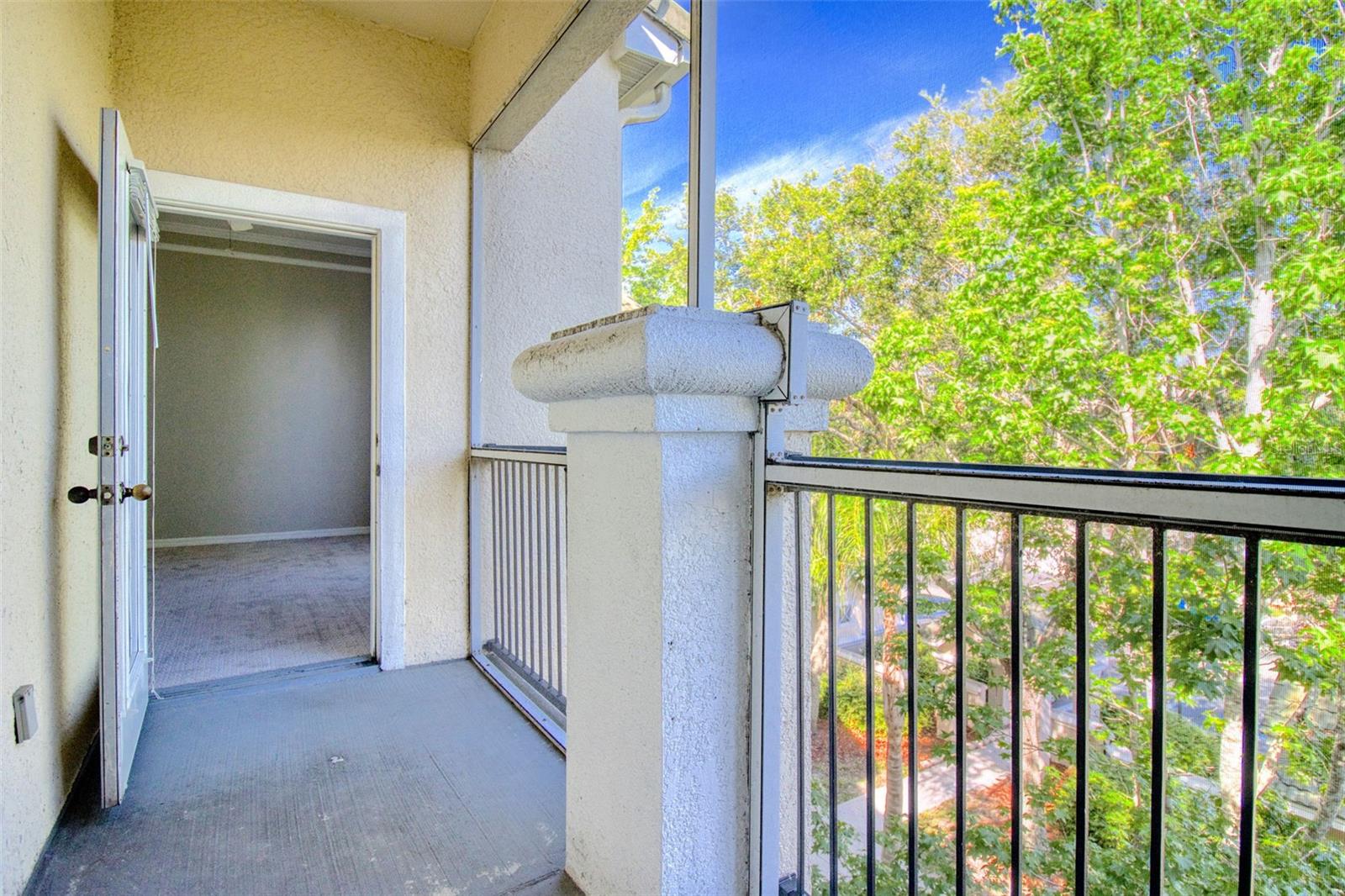 5146 Northridge Rd #303 Property Photo 11