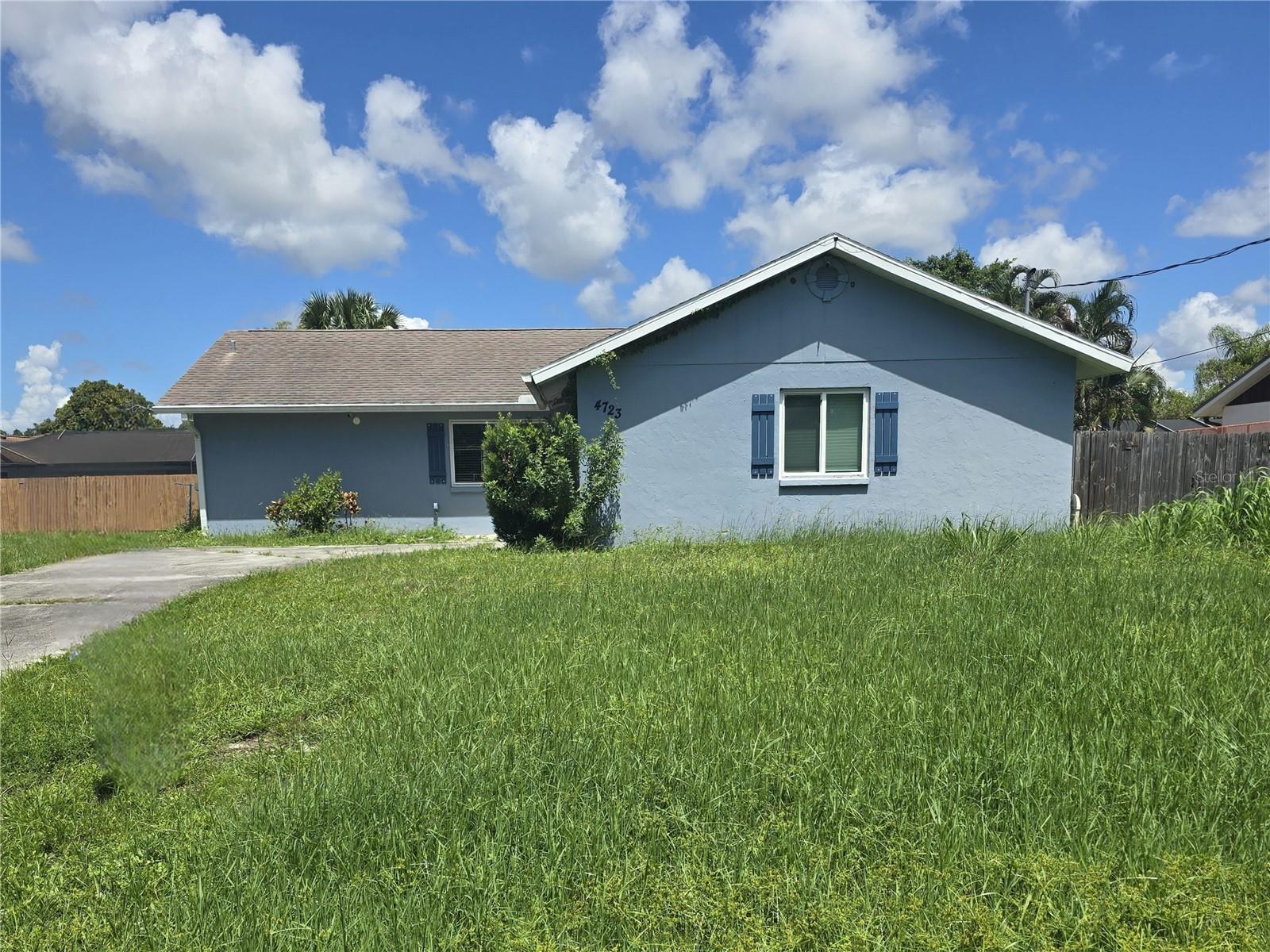 4723 Busti Dr Property Photo 1
