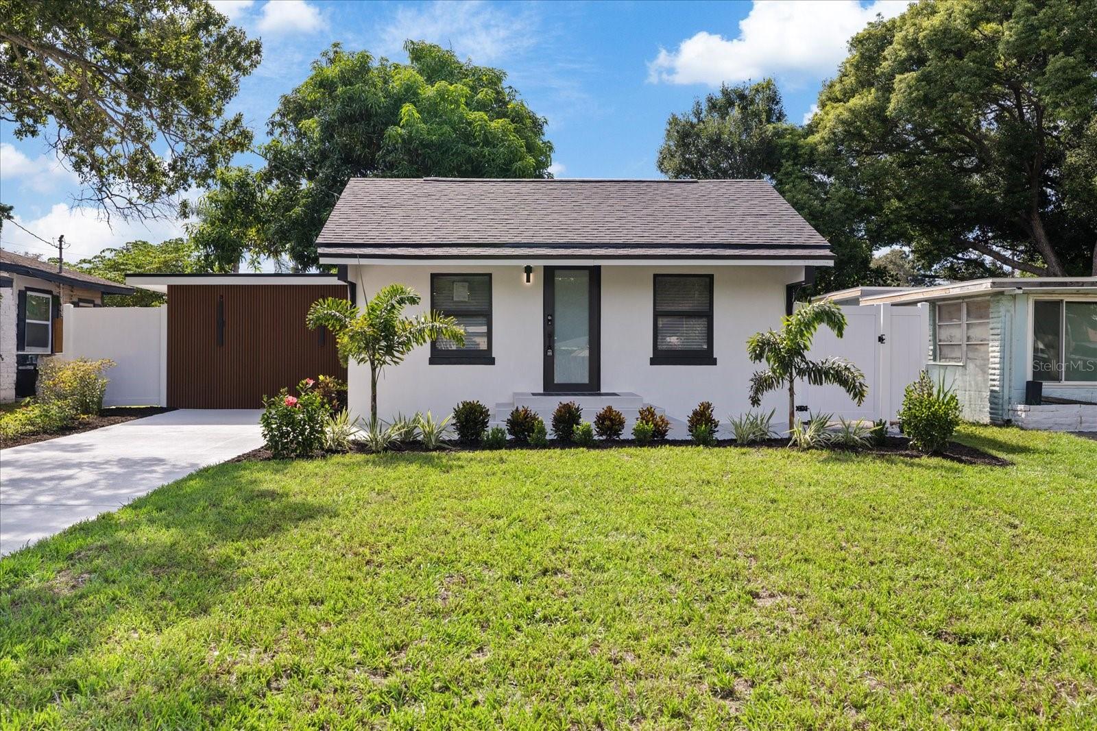 1936 Macomber Ave Property Photo 2