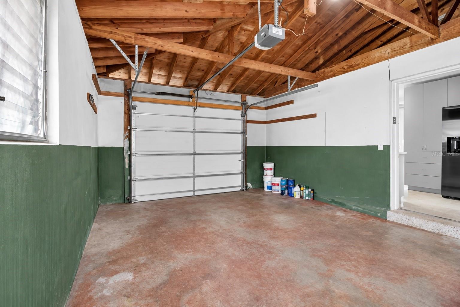 961 Lyndhurst St Property Photo 37