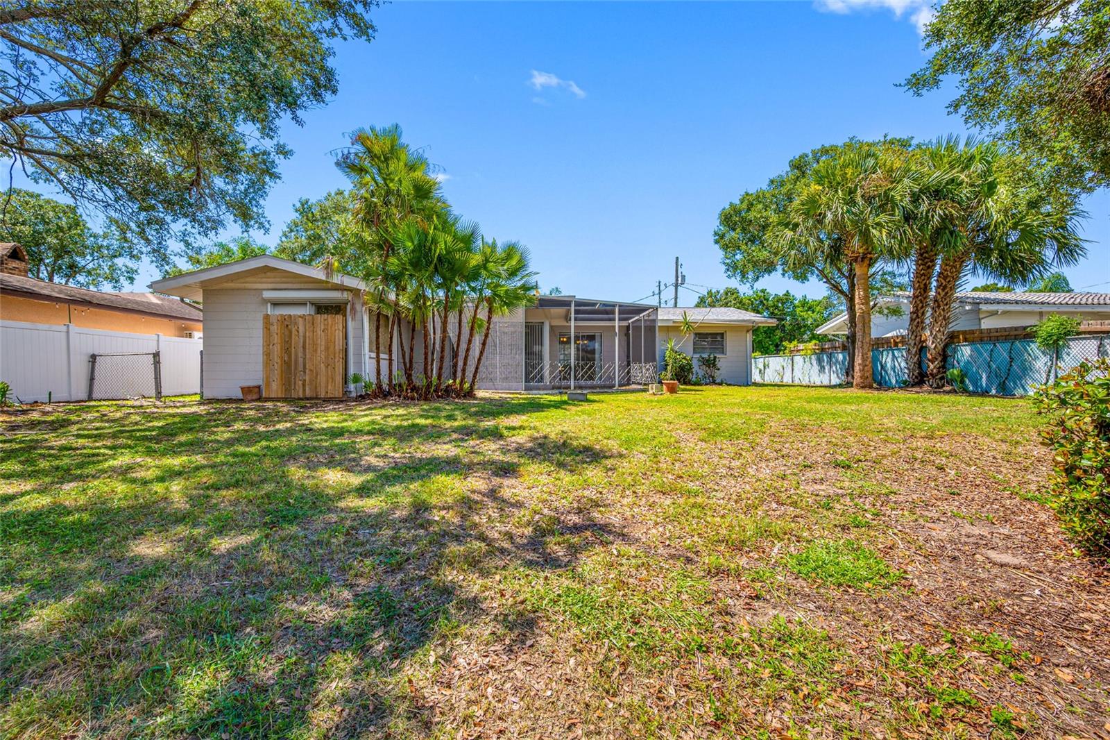 1367 Indian Rocks Rd S Property Photo 28
