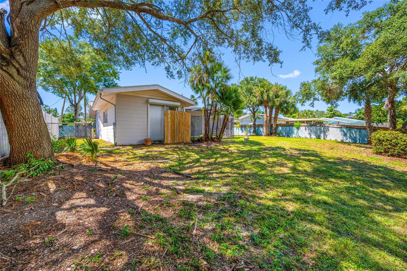1367 Indian Rocks Rd S Property Photo 30
