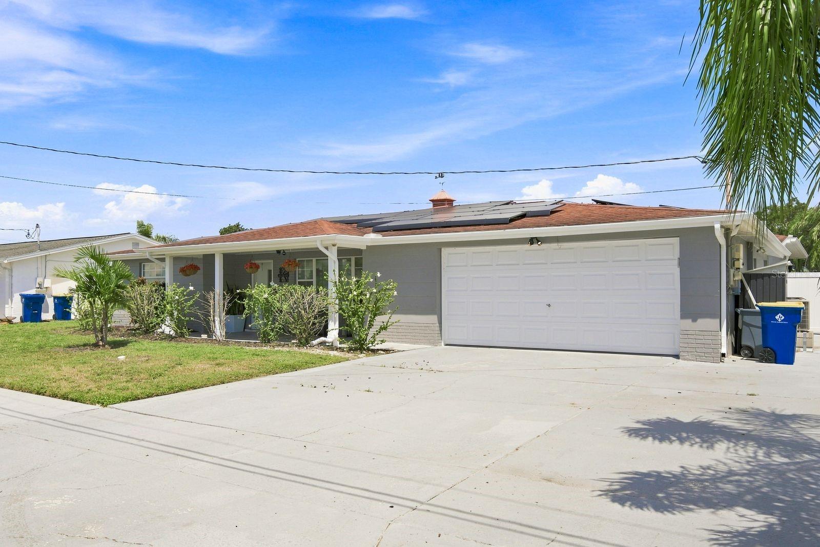 1324 Chancellor Dr Property Photo 4