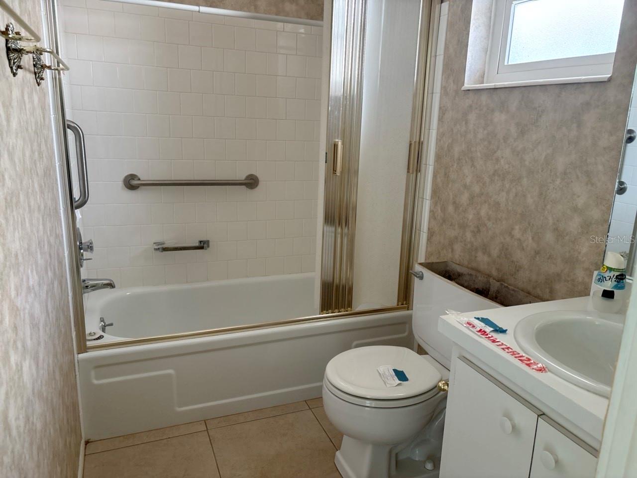 39 Strathmore Blvd Property Photo 7