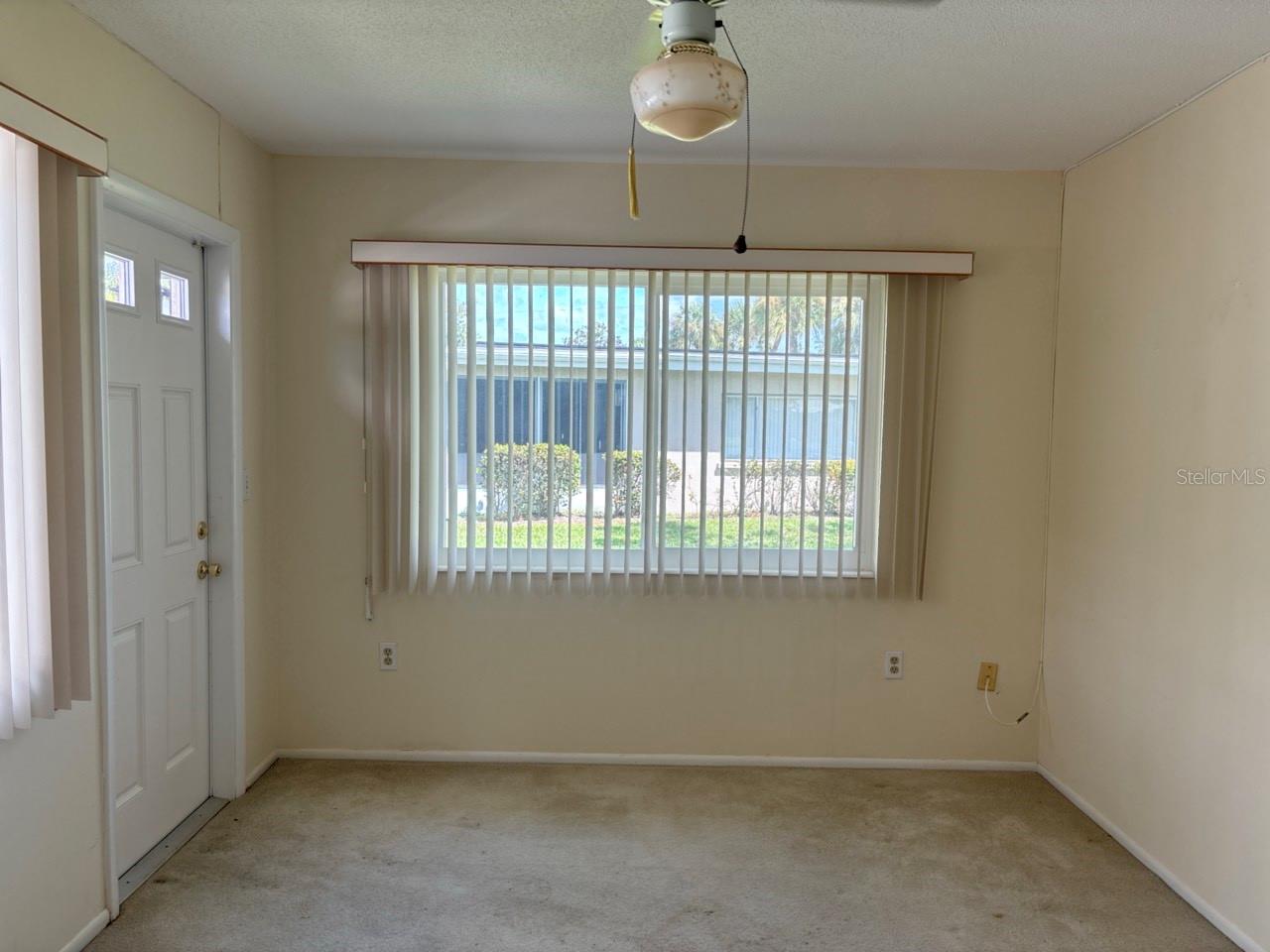 39 Strathmore Blvd Property Photo 10