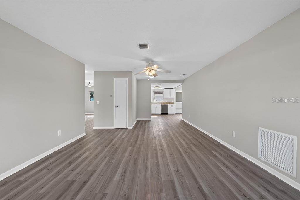 8265 Vendome Blvd N Property Photo 5