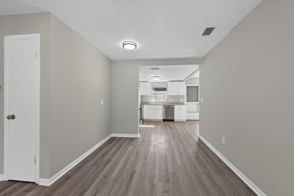 8265 Vendome Blvd N Property Photo 9