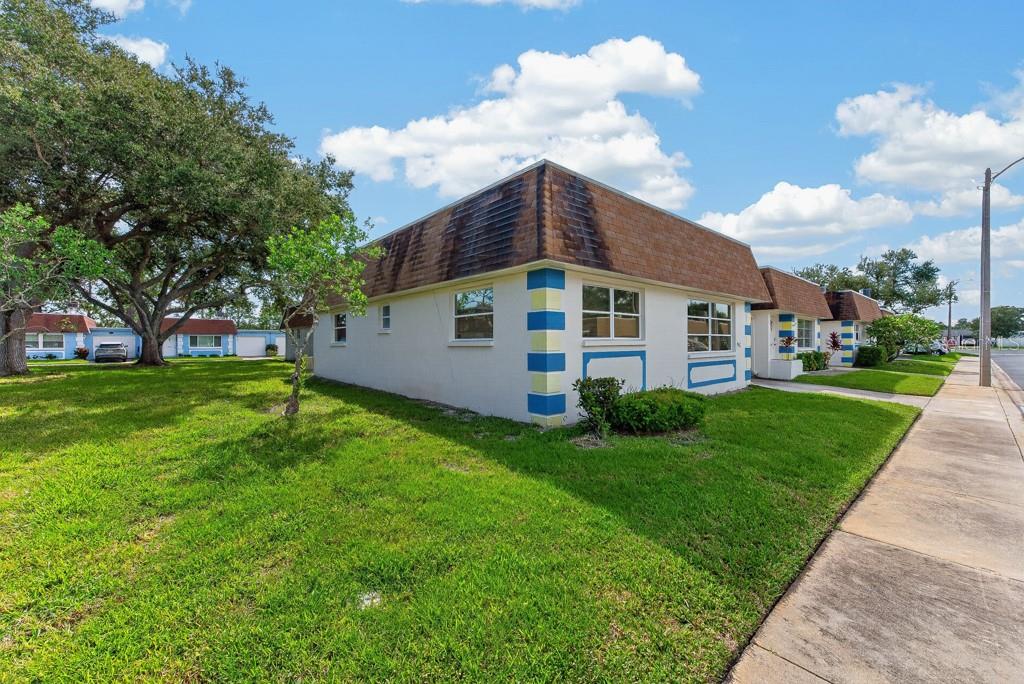 8265 Vendome Blvd N Property Photo 30
