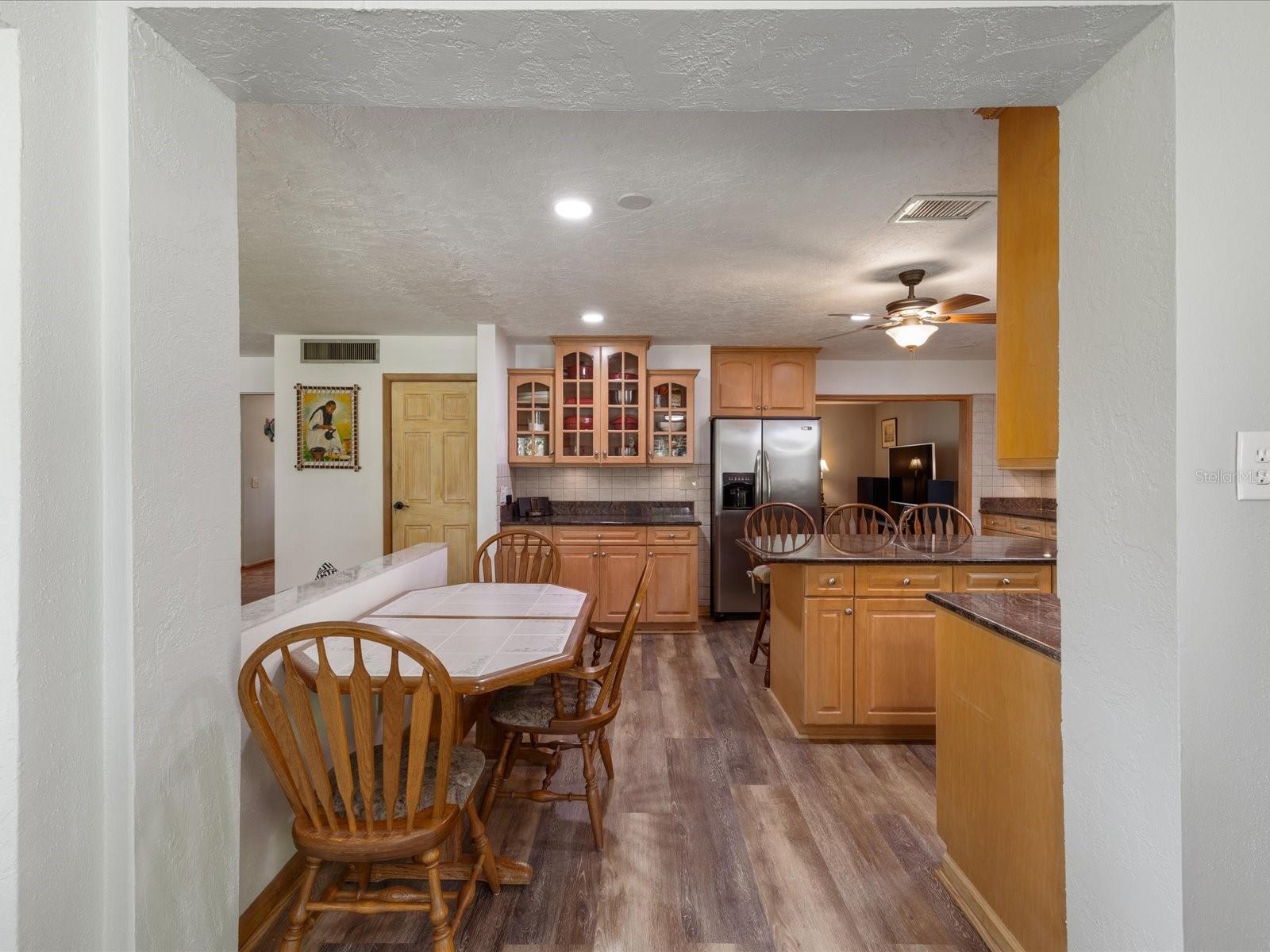 2100 Mckinley St Property Photo 17
