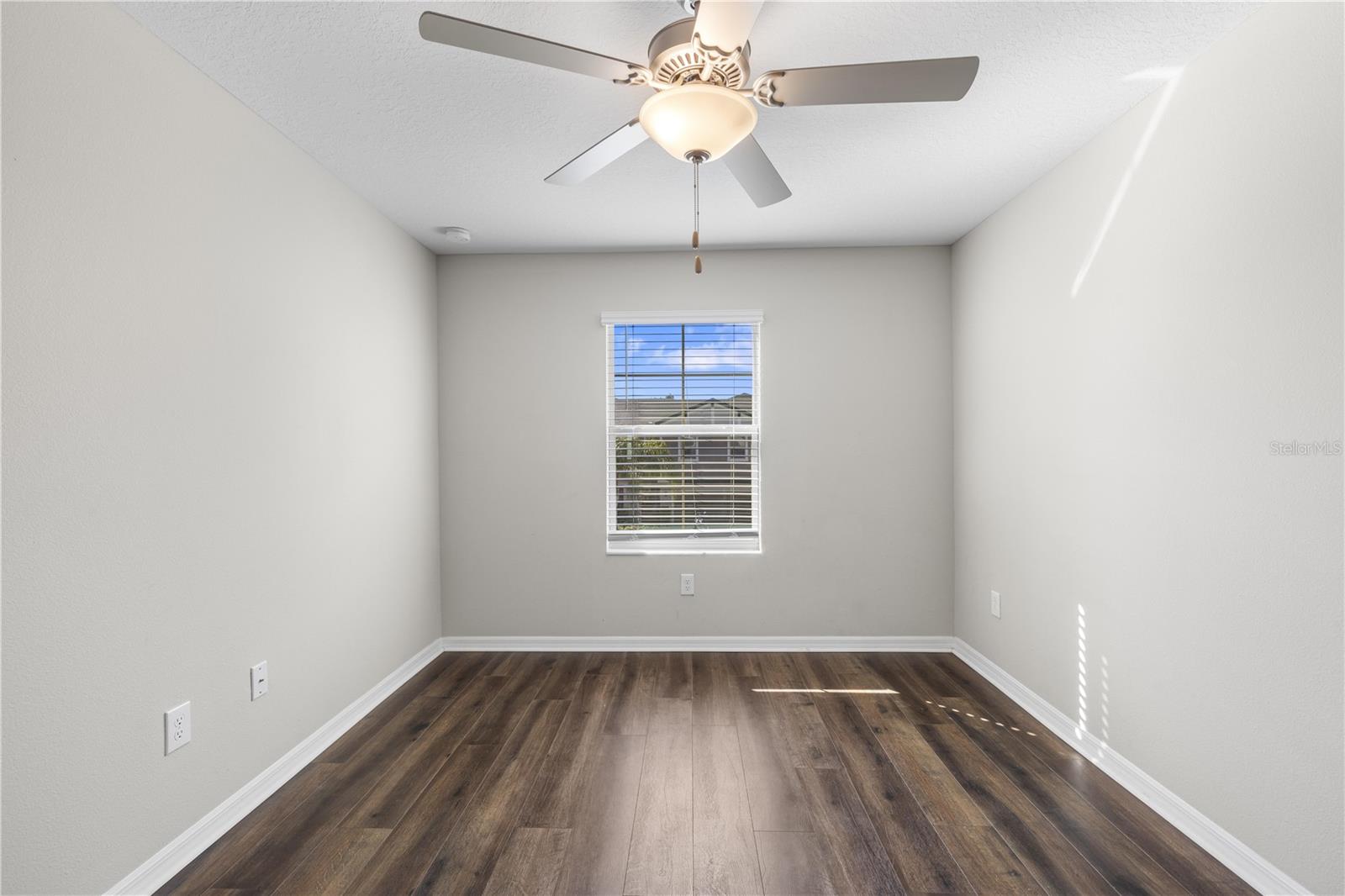 23281 Willow Glen Way Property Photo 34