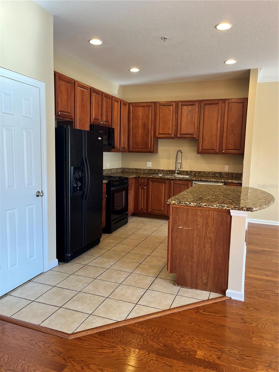 512 Jasmine Way Property Photo 9