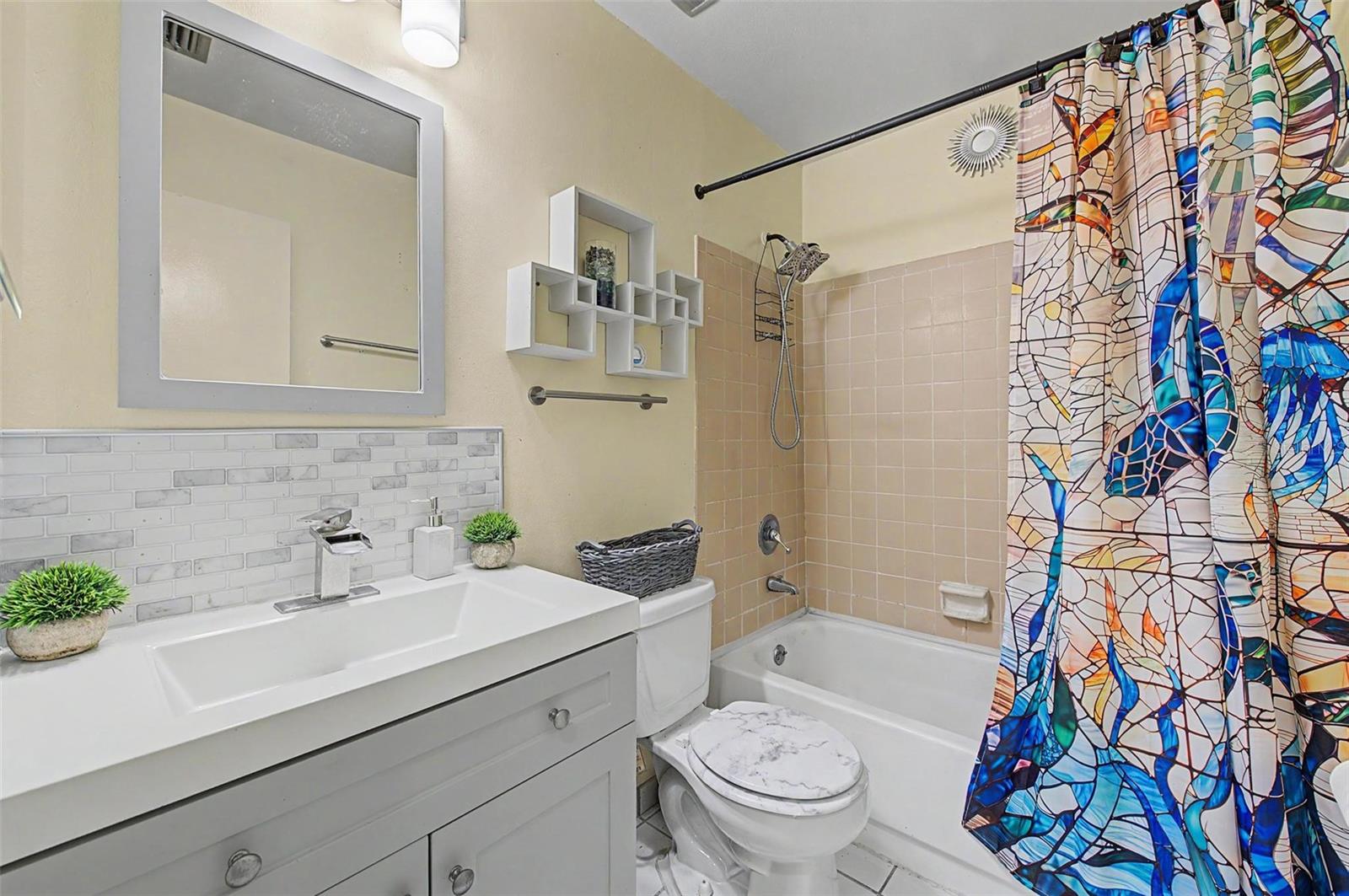 134 Euclid Ave Property Photo 13